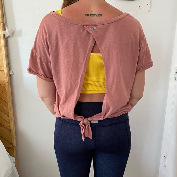 Workout shirt - Picture 2 of 3